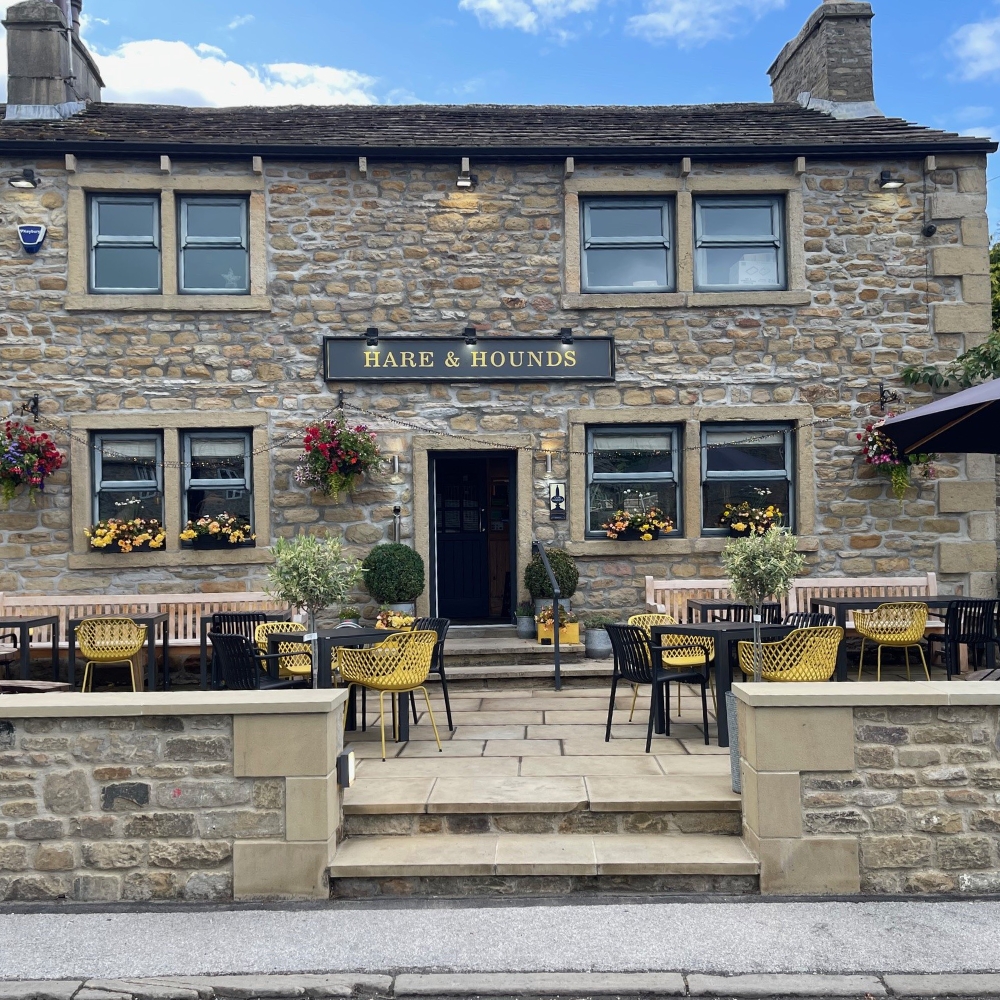 Hare & Hounds Lothersdales front of house